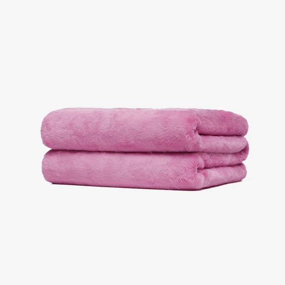 NWT Apparis Brady Blanket in Sugar Pink - Picture 1 of 4